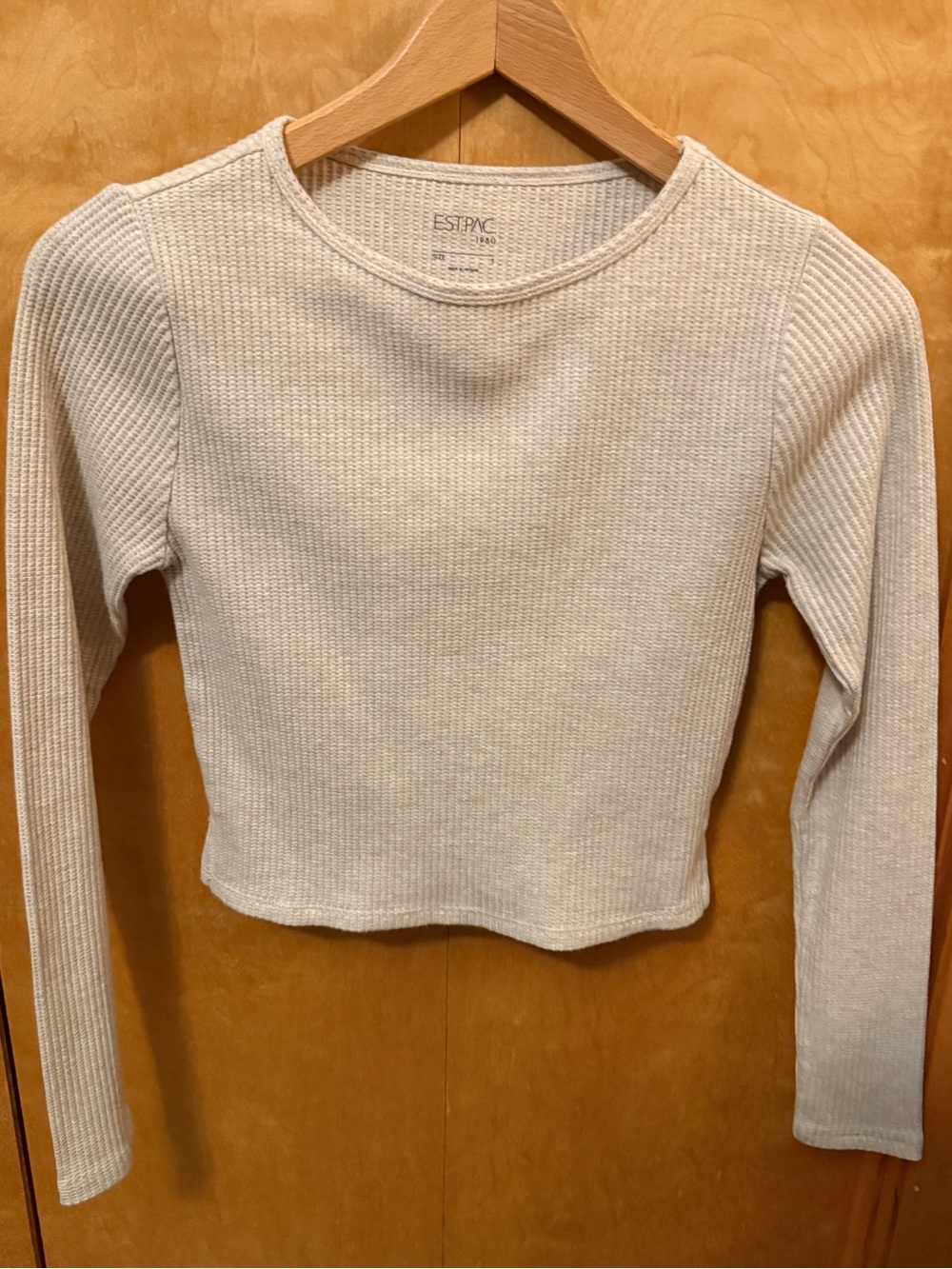 PacSun Cream Ribbed Long-Sleeve Crop Top size small